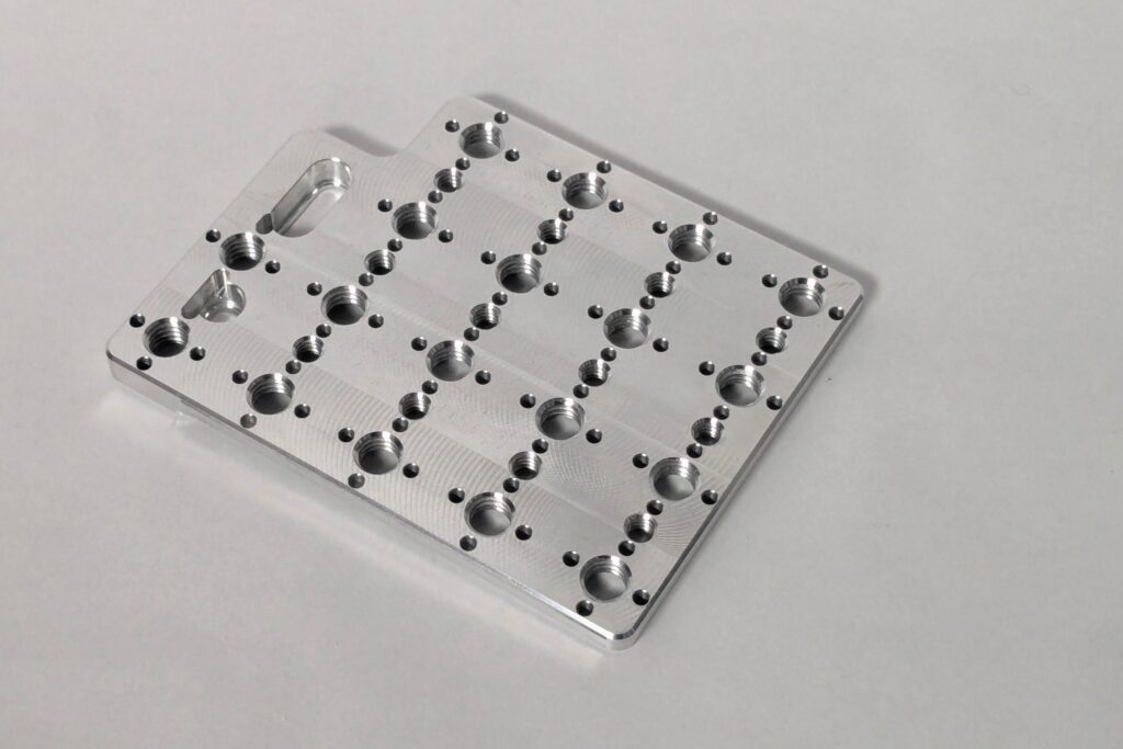 UniversalCameraSid Plate_1